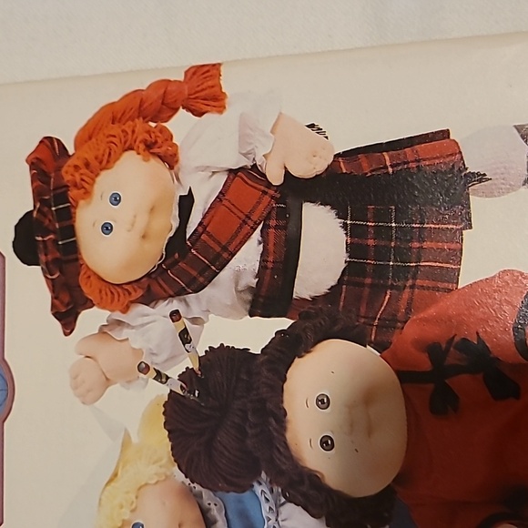 Cabbage Patch Kids Sewing Pattern World Traveler 3729 Uncut - Picture 4 of 8